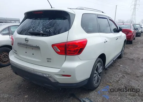 2017 Nissan Pathfinder Sv z USA, uszkodzony, nr VIN 5N1DR2MM7HC649655